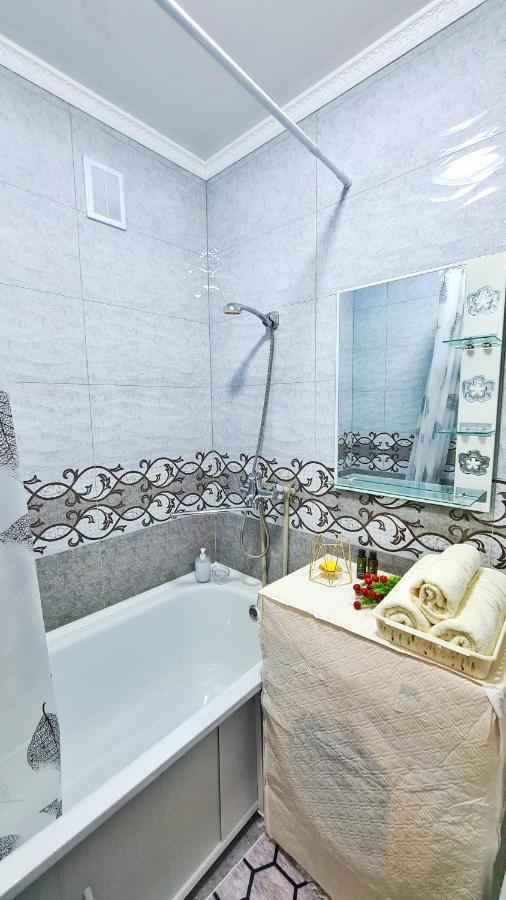 Абсолютно Новая Квартира Класса Люкс Taraz Buitenkant foto